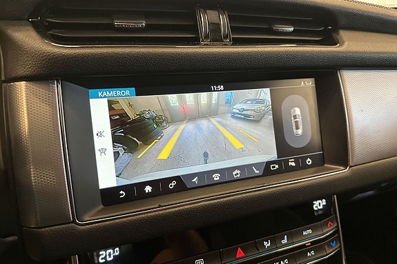 Jaguar XF 17 of 20