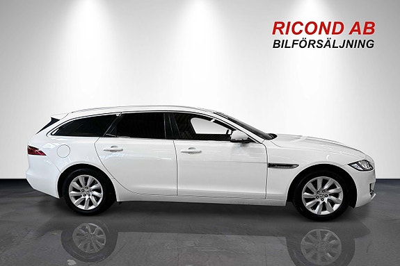 Jaguar XF 2 of 20
