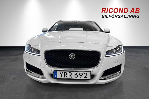 Jaguar XF 9 of 20