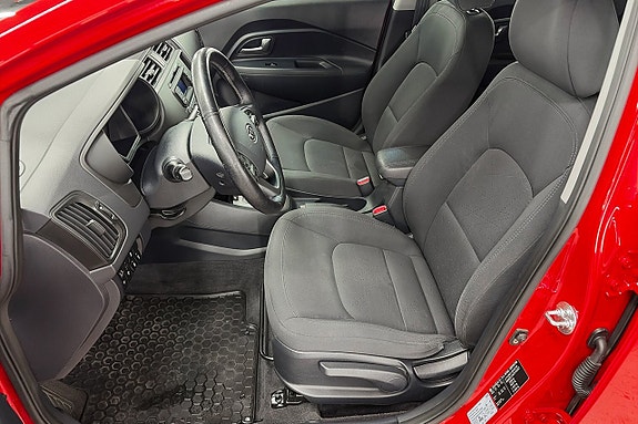 Kia Rio 17 of 21