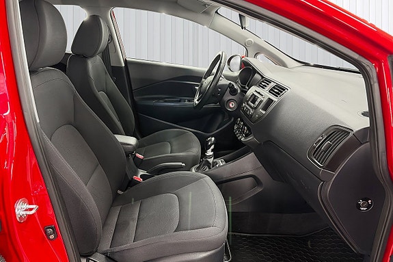 Kia Rio 18 of 21
