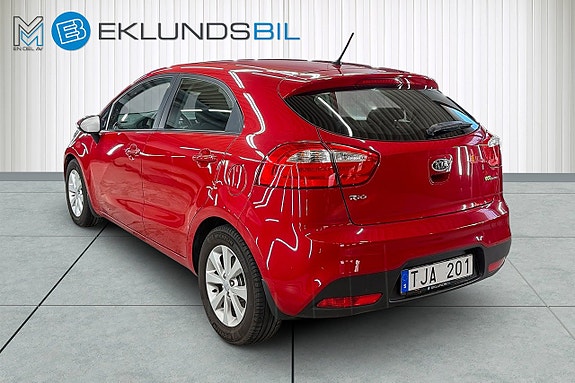 Kia Rio 4 of 21
