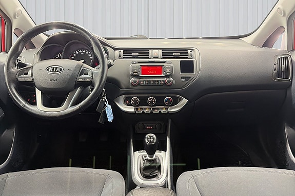 Kia Rio 10 of 21