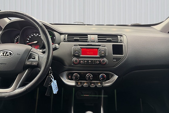 Kia Rio 11 of 21