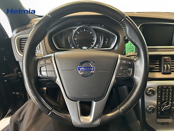 Volvo V40 Cross Country 15 of 22
