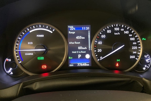 Lexus NX300h 14 of 20