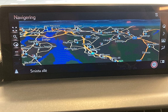 Lexus NX300h 12 of 20