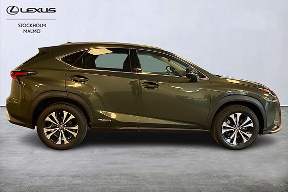 Lexus NX300h 5 of 20