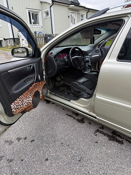 Volvo V70 5 of 9