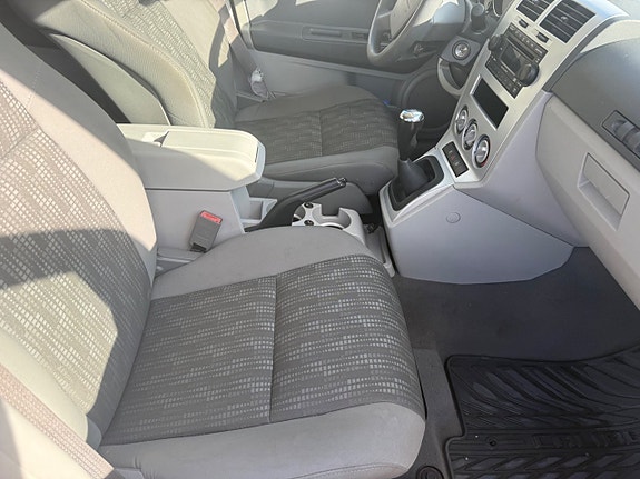 Dodge Caliber 11 of 16