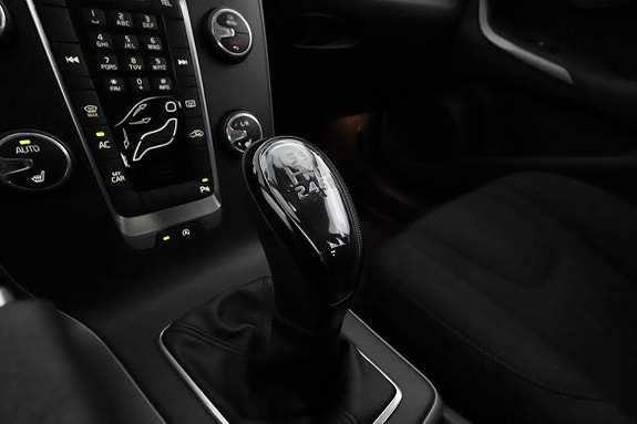 Volvo V40 21 of 29