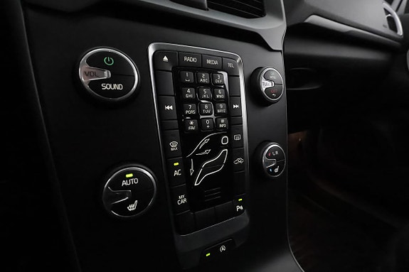 Volvo V40 22 of 29
