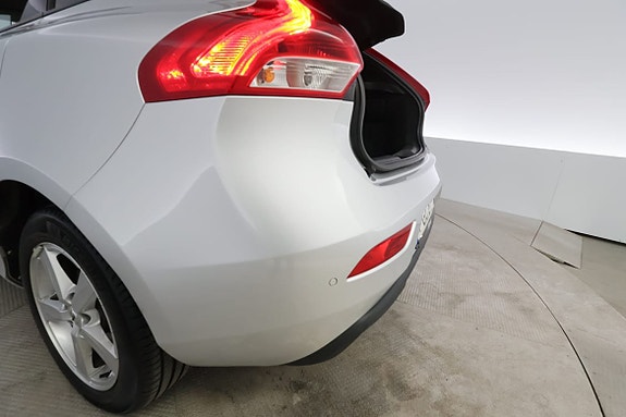 Volvo V40 7 of 29