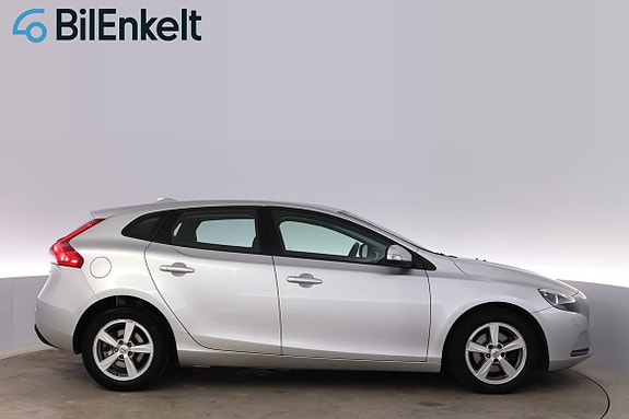 Volvo V40 2 of 29