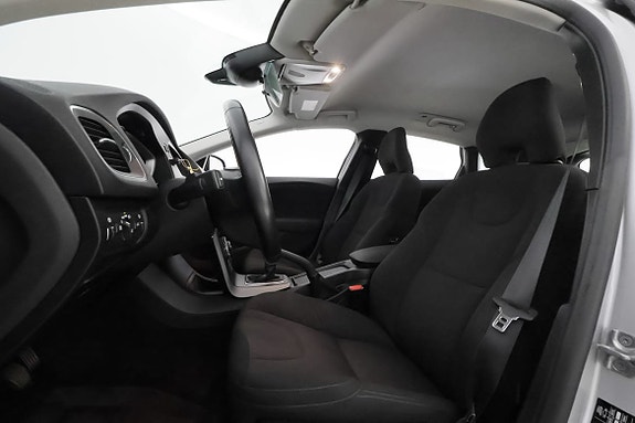 Volvo V40 10 of 29