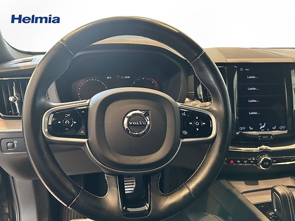 Volvo XC60 9 of 15