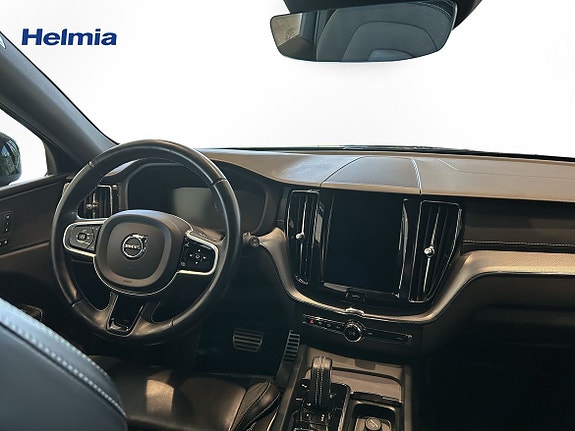 Volvo XC60 13 of 15
