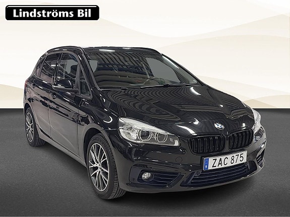 BMW 218i 2 of 19