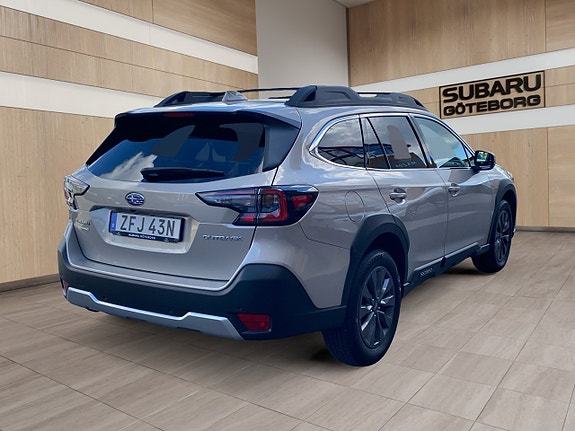 Subaru Outback 4 of 15