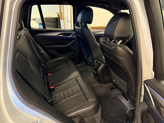 BMW X3 12 of 16