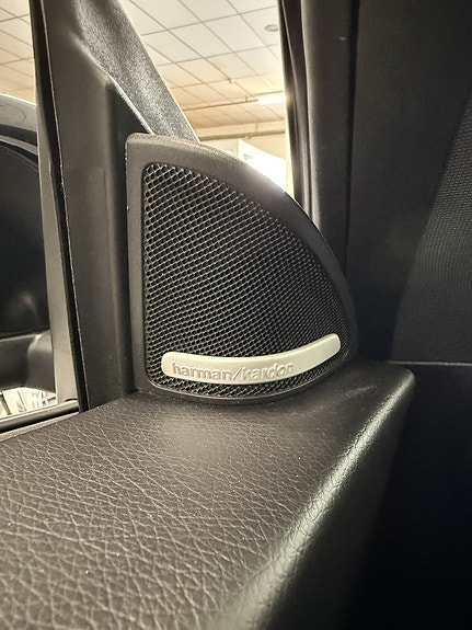 Mercedes-Benz CLA200 13 of 19