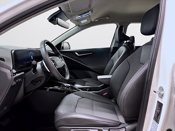 Kia Niro 8 of 16