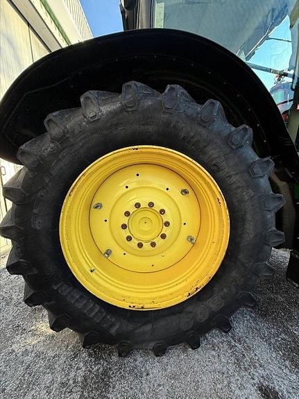 John Deere 6215R AP 9 of 13