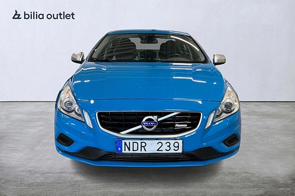 Volvo S60 8 of 28