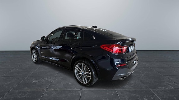 BMW X4 3 of 10