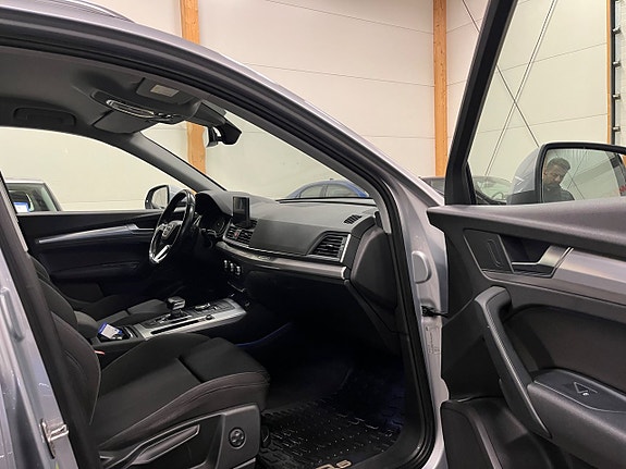 Audi Q5 9 of 18
