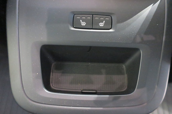 Volvo XC60 12 of 13