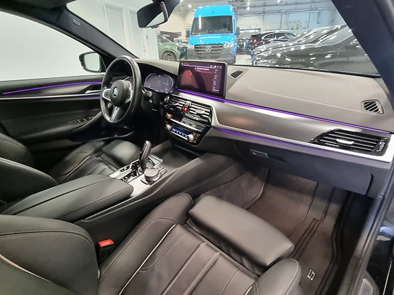 BMW 530d 8 of 17