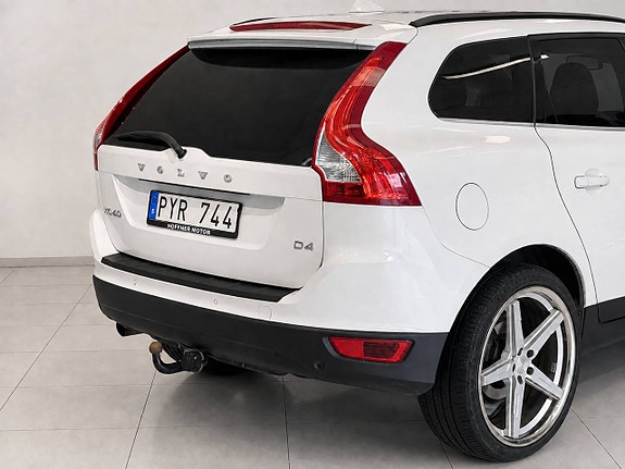 Volvo XC60 6 of 15
