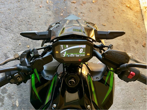 Kawasaki Z650 10 of 12