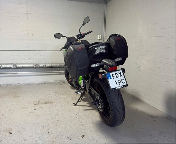Kawasaki Z650 12 of 12