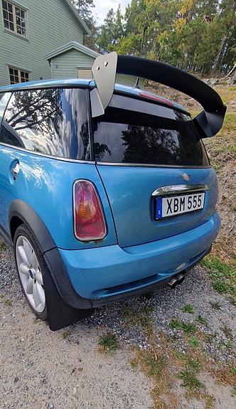 MINI Cooper S 4 of 4