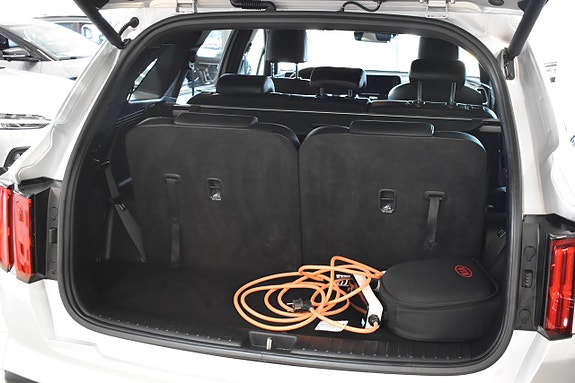 Kia Sorento 6 of 24