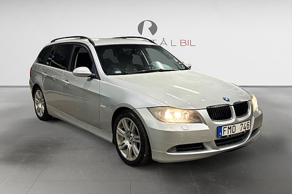 BMW 320 9 of 17