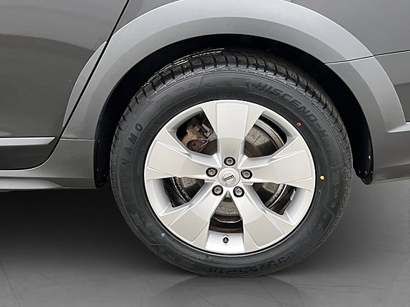 Volvo V90 Cross Country 28 of 30