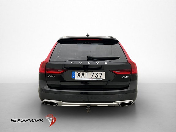 Volvo V90 Cross Country 6 of 30