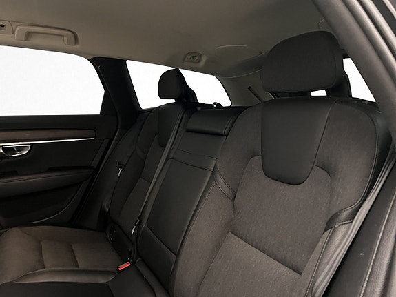 Volvo V90 Cross Country 26 of 30