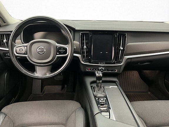 Volvo V90 Cross Country 15 of 30