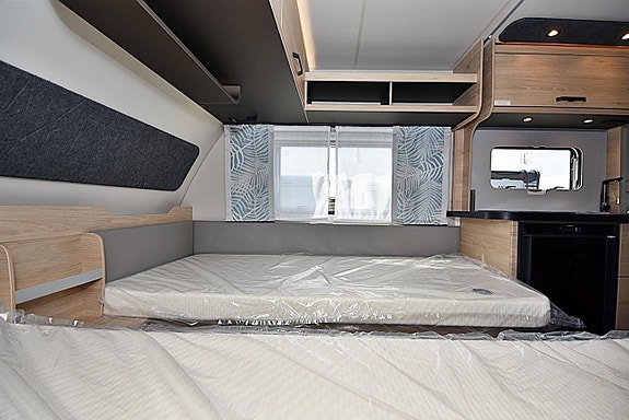 Weinsberg 480 EU CaraOne, Långbäddar 14 of 27