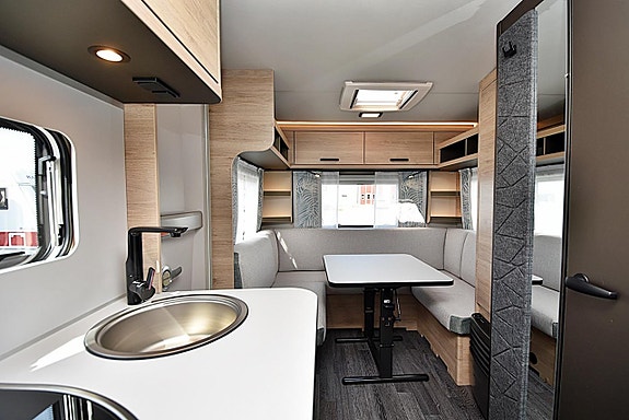Weinsberg 480 EU CaraOne, Långbäddar 20 of 27