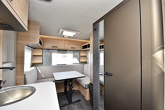 Weinsberg 480 EU CaraOne, Långbäddar 18 of 27