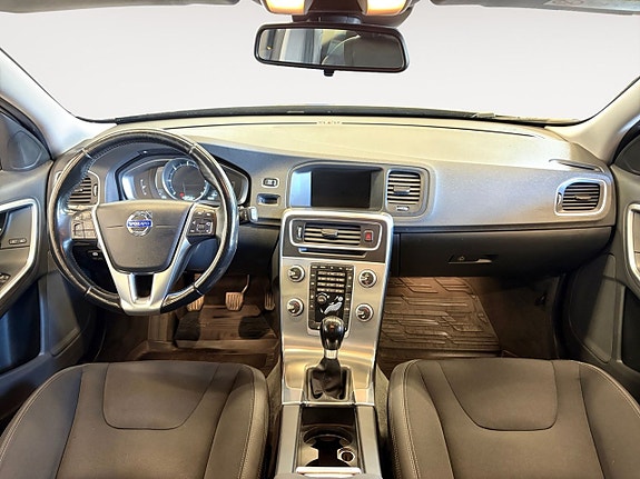 Volvo V60 10 of 21
