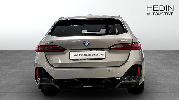 BMW 530e 7 of 13