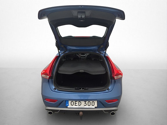 Volvo V40 25 of 30
