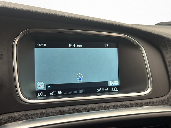 Volvo V40 30 of 30
