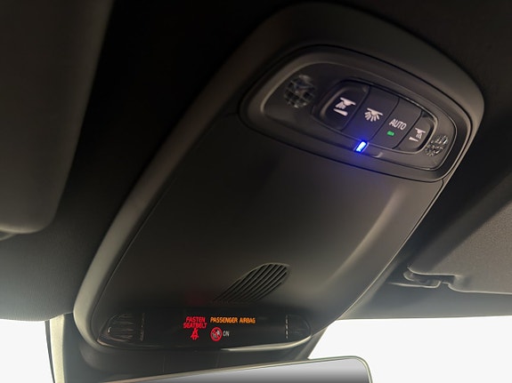 Volvo V40 18 of 30